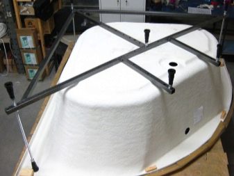 Cadre de bain : comment fabriquer et installer une structure portante