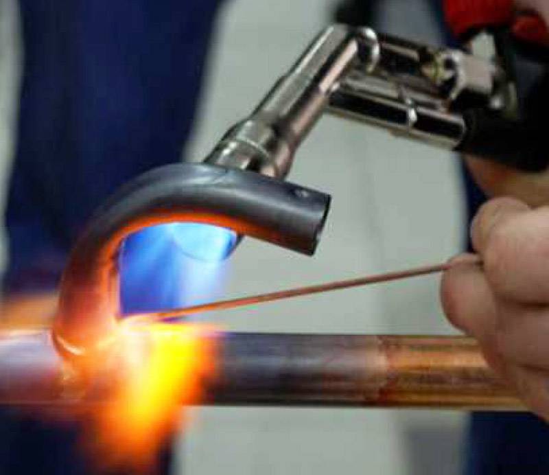 Souder des tuyaux en cuivre - un aperçu des erreurs courantes et de la bonne technologie de travail