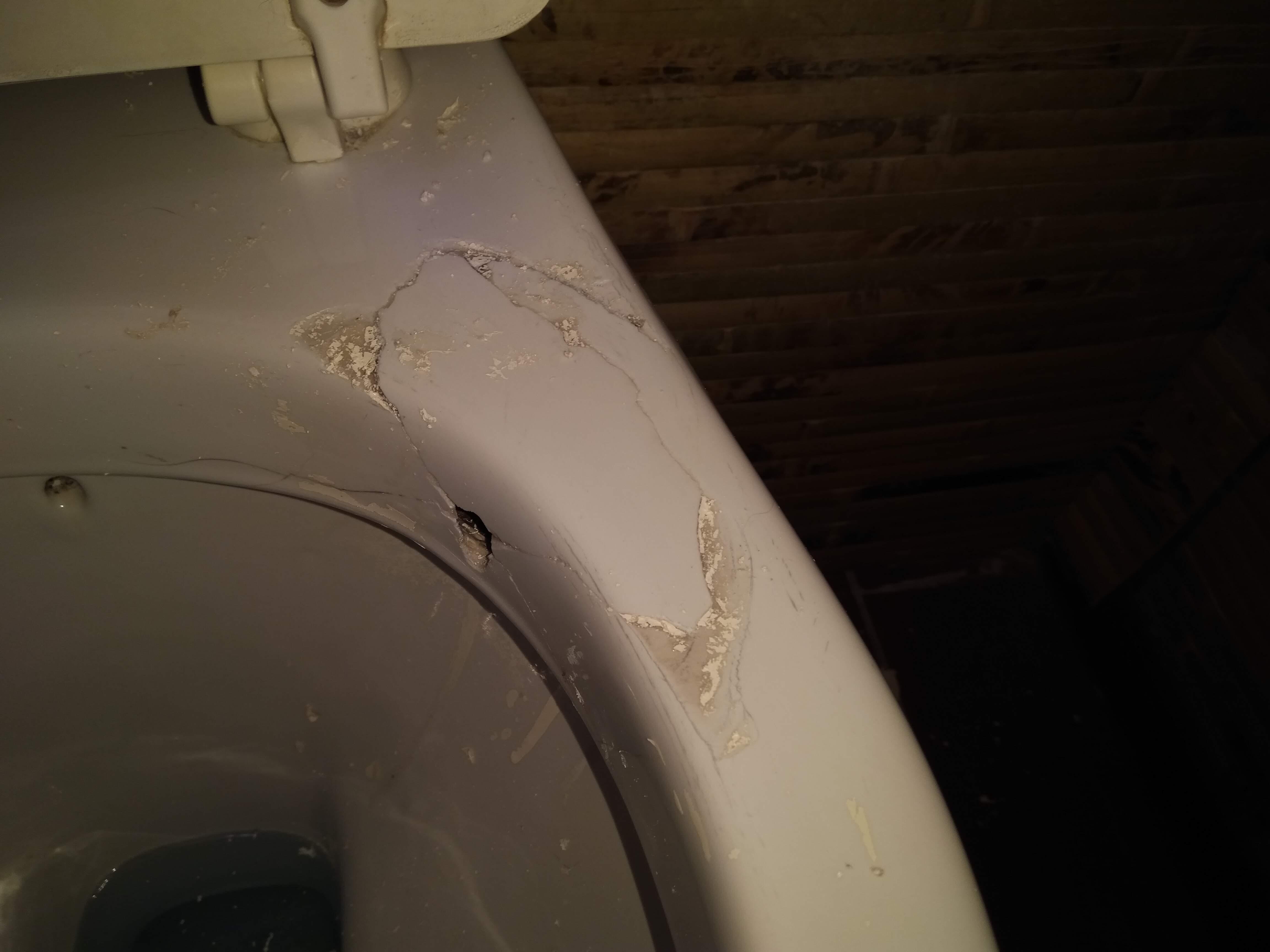 Comment réparer une fuite dans les toilettes au niveau du drain dans l'égout: fuites à la jonction