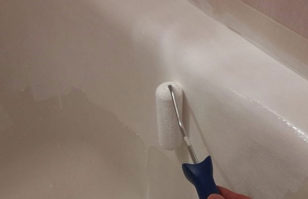 Restaurer un bain en fonte à la maison: une instruction étape par étape