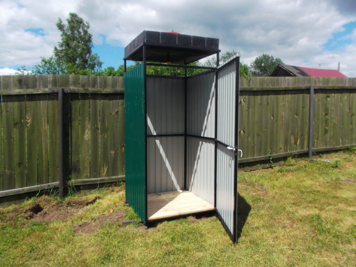 Comment faire une douche d'été de vos propres mains: schémas de conceptions courantes