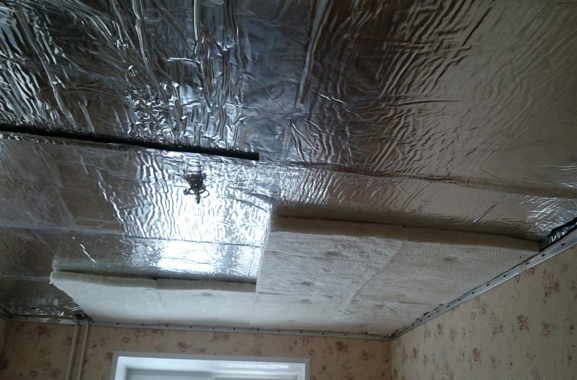 Comment insonoriser le plafond d'un appartement sous plafond tendu
