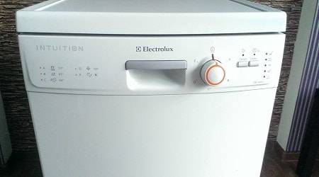 Réparation de lave-vaisselle Electrolux à domicile: dysfonctionnements typiques et leur élimination