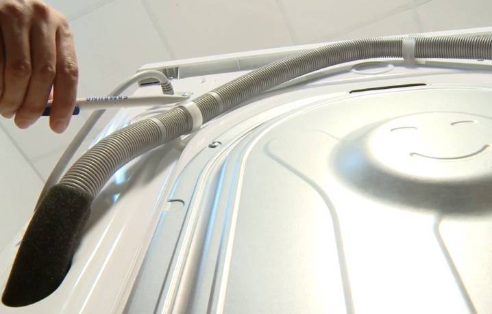 Comment ouvrir une machine à laver si elle est verrouillée : un guide de réparation