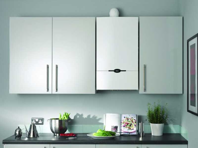 Chaudière murale à gaz à circuit unique pour le chauffage d'une maison privée