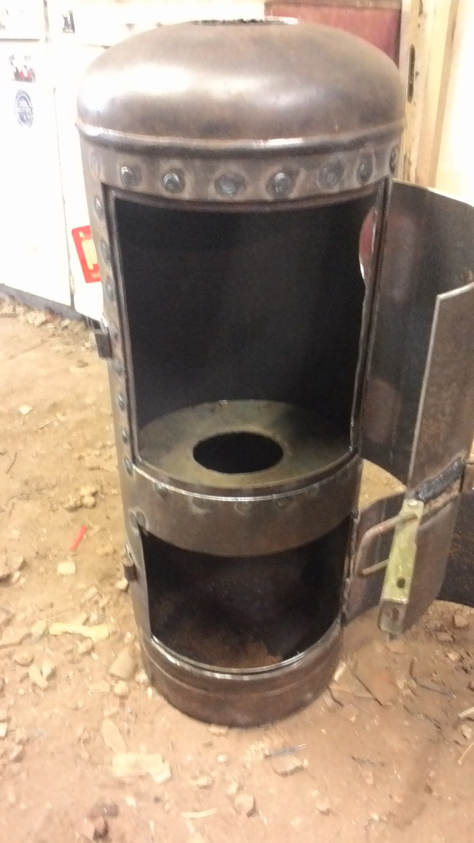 Comment fabriquer soi-même une cuisinière à partir d'une bouteille de gaz: un schéma, des instructions pas à pas avec une vidéo, etc.