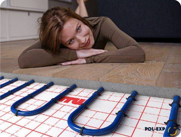 Est-il possible de poser un tapis sur un sol chaud et du carrelage ?