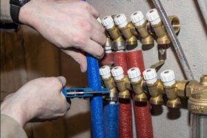 Le principe de fonctionnement et les règles d'installation d'un collecteur de chauffage