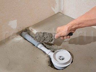 Comment faire un caniveau de douche dans le sol sous le carrelage: guide de construction et d'installation