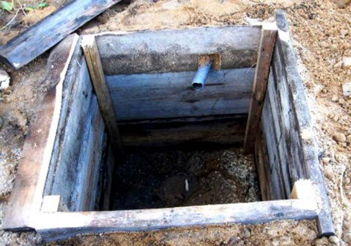 Puisard d'anneaux en béton sans fond