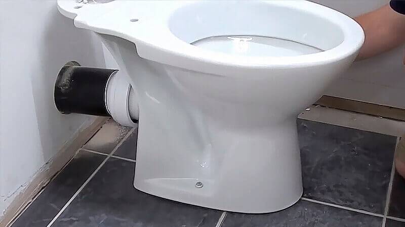 Installation de toilettes à faire soi-même: comment installer correctement, ce dont vous avez besoin pour l'installation