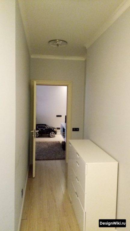 5 façons de sélectionner avec succès des meubles pour agrandir visuellement le couloir