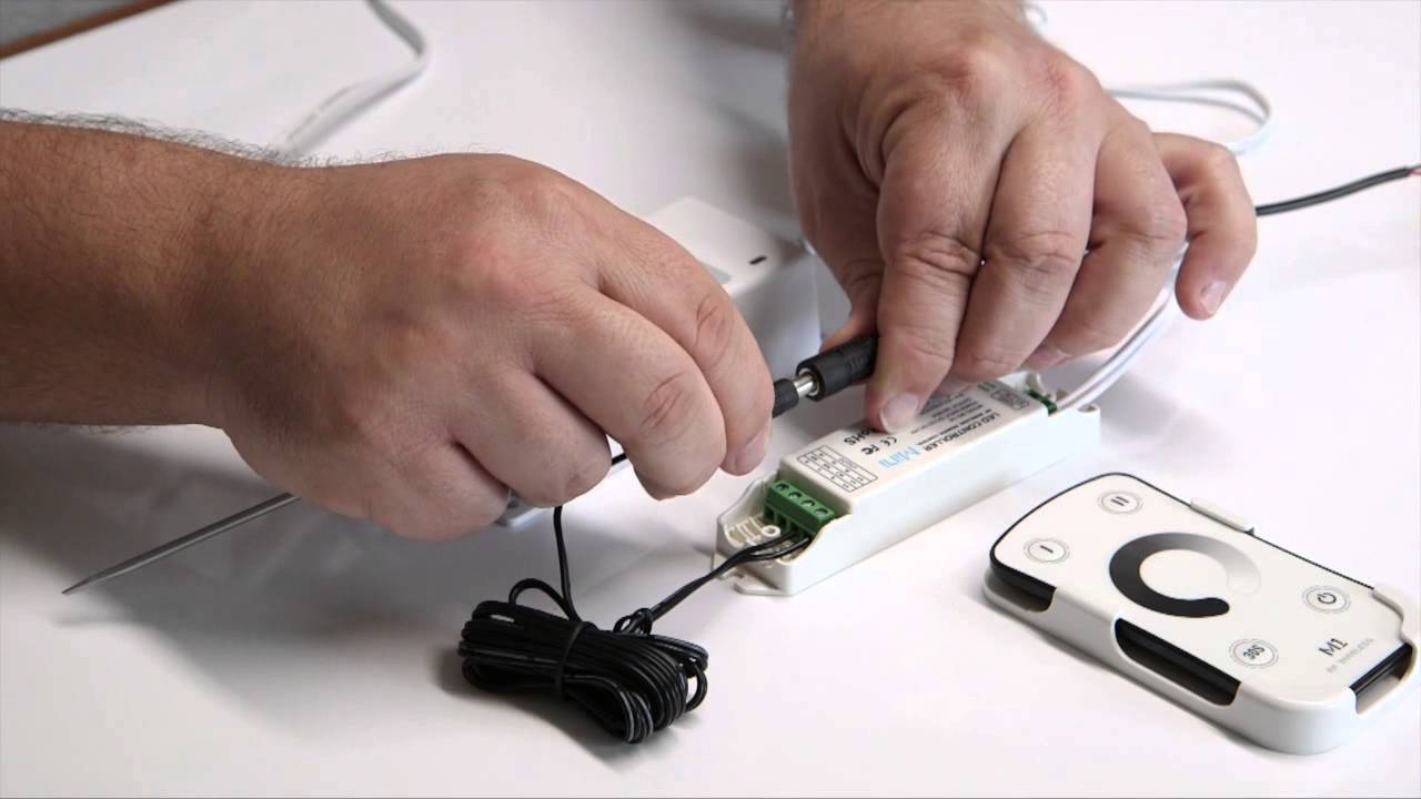 Gradateurs pour lampes LED 220v : sélection, installation, modèles