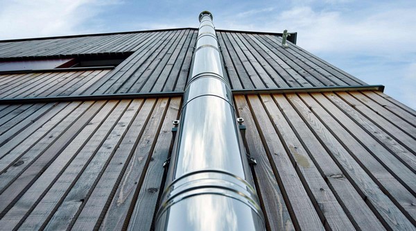 Quel tuyau choisir pour un appareil de cheminée : bilan comparatif de 5 options