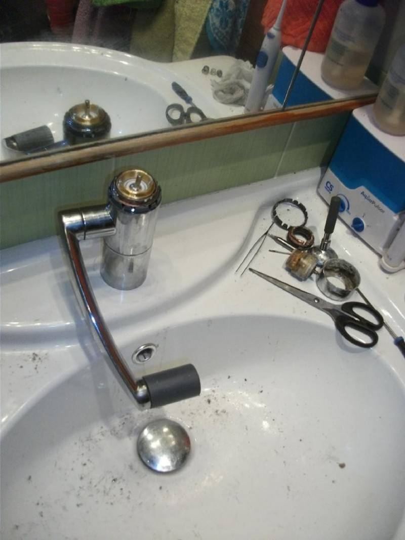 Réparation de robinet à levier unique à faire soi-même: instructions étape par étape