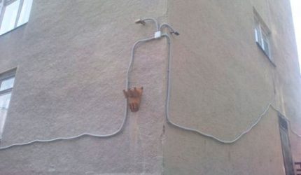 Vidéosurveillance à faire soi-même pour une maison privée: conception + règles d'installation