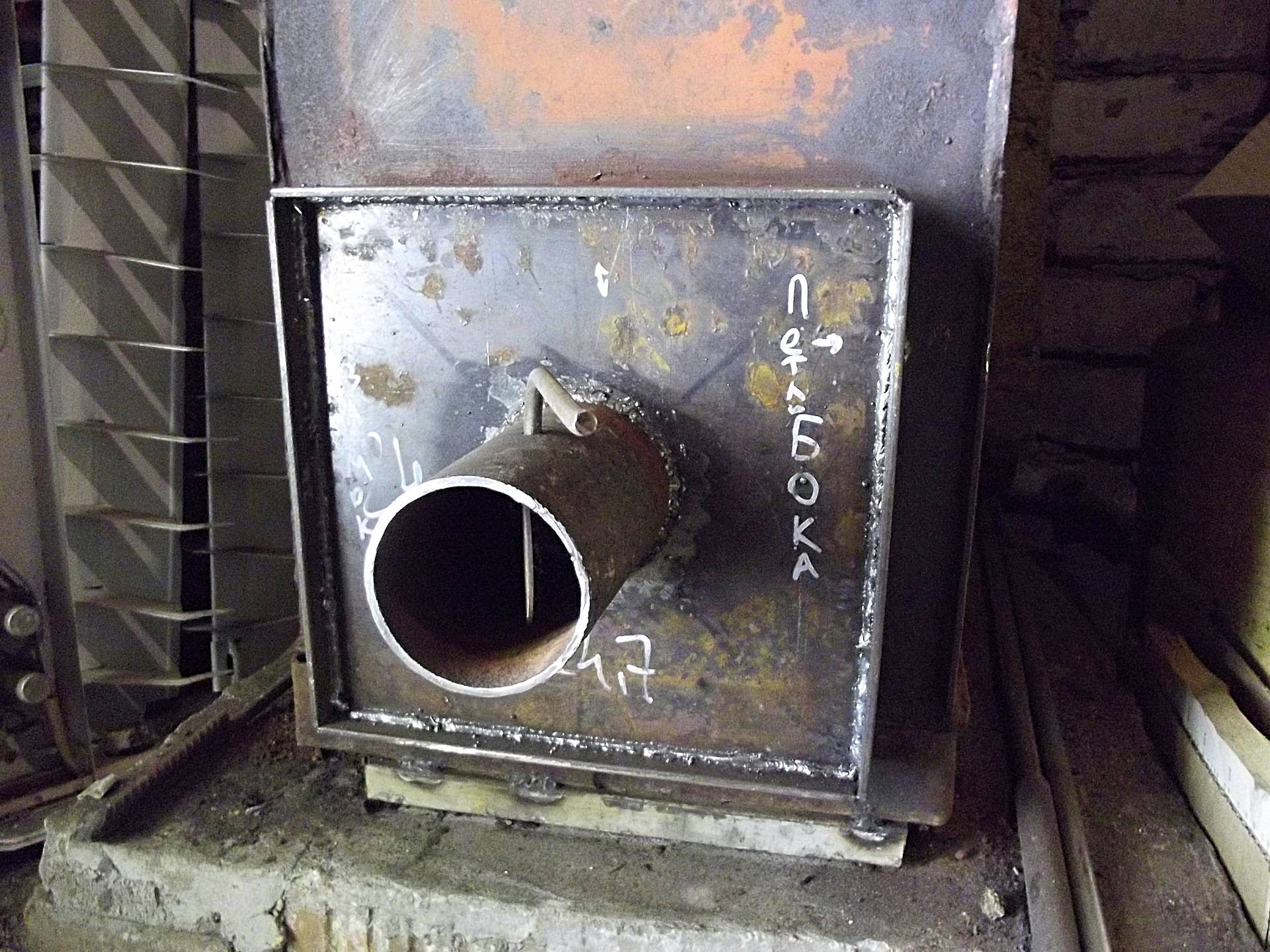 Comment installer un poêle à ventre dans une maison de campagne de vos propres mains: règles et recommandations