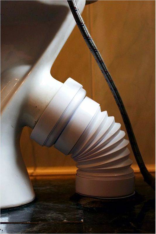 Tuyau de ventilateur pour les toilettes: les nuances d'installation et de raccordement