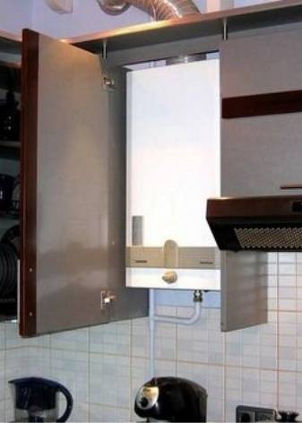 Comment cacher une chaudière à gaz dans la cuisine: les meilleures options de conception et astuces de déguisement