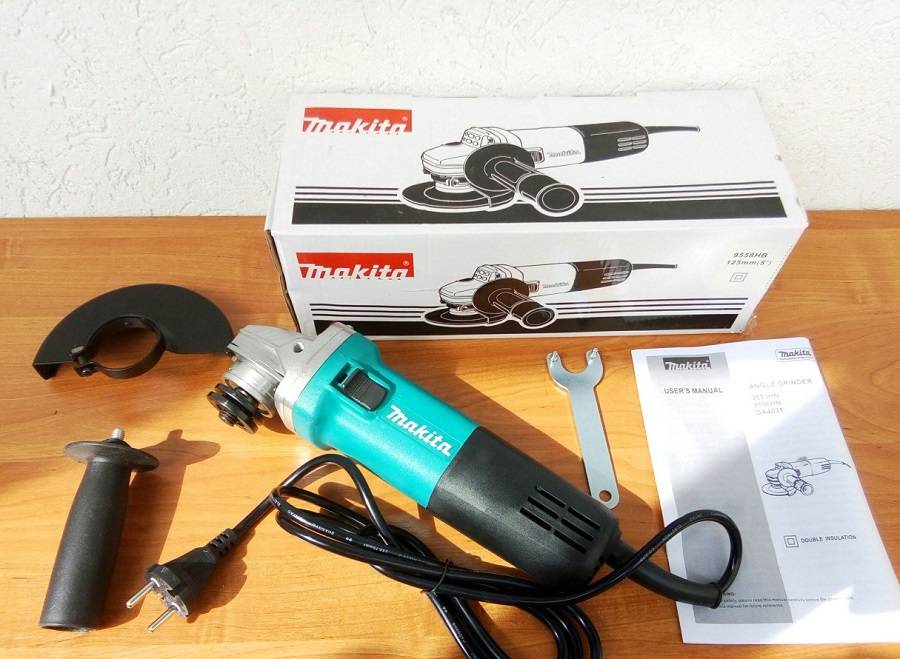 Précautions de sécurité lors du travail avec une meuleuse: avec une meuleuse d'angle électrique, règles pour un travail en toute sécurité