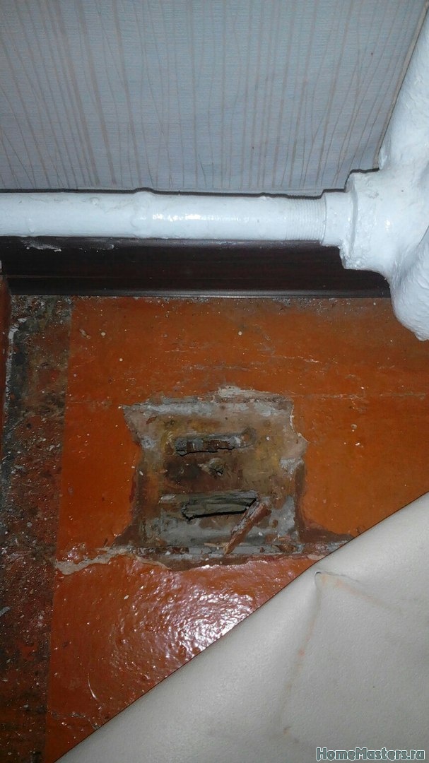 L'odeur des égouts dans l'appartement: comment éliminer l'odeur désagréable de vos propres mains