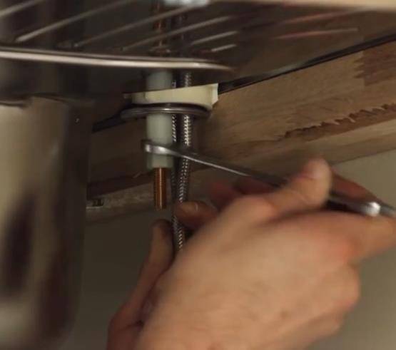 Comment installer un robinet sur un évier: une analyse détaillée de la technologie d'installation