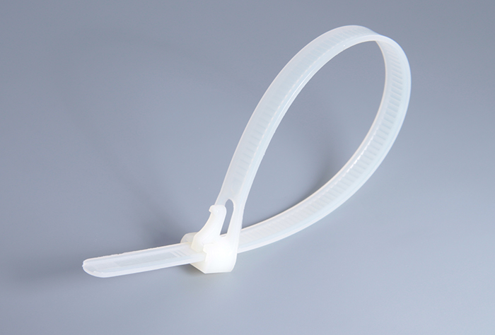 15 utilisations inhabituelles des attaches en plastique