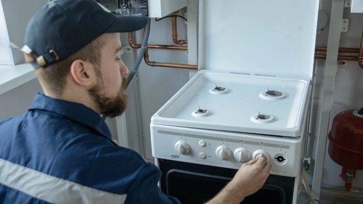 Tuyaux à gaz pour cuisinières à gaz: variétés, comment choisir et se connecter