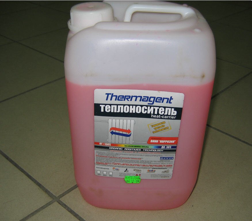 Eau ou antigel pour le système de chauffage d'une maison de campagne - que choisir ?