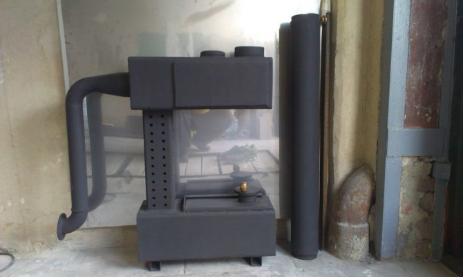 Comment construire un poêle à ventre avec de l'huile usée: instructions sur photos et dessins