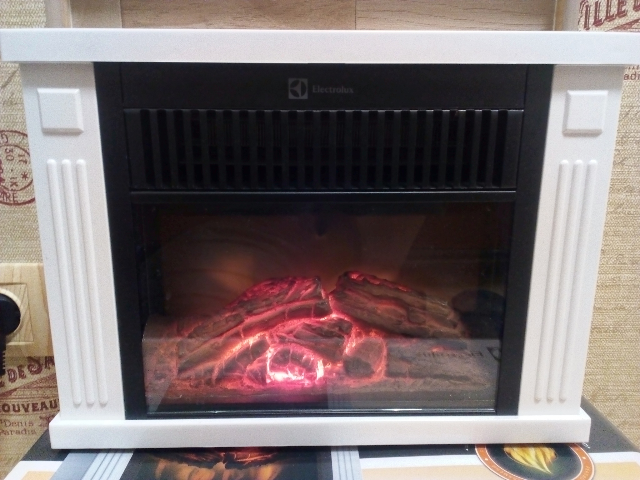 Cheminées électriques Electrolux : electrolux électriques, murales et miniatures Caractéristiques des cheminées électriques Electrolux : qualité et fiabilité - aménagement intérieur et rénovation d'appartement à faire soi-même