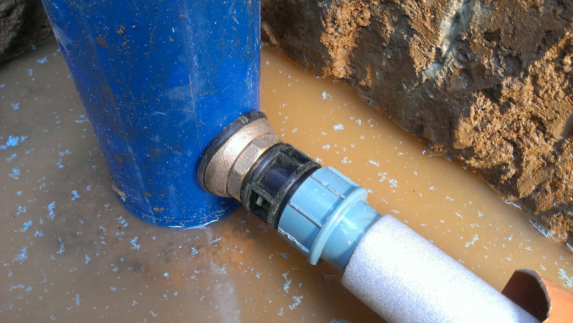 Adaptateur de fond de trou: qu'est-ce que c'est, ses avantages, son installation et sa disposition