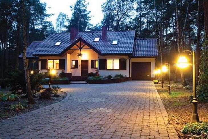 Caractéristiques de l'éclairage décoratif d'une maison de campagne