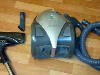 Test de l'aspirateur Samsung SW17H9071H avec aquafiltre : un triple coup à la pollution