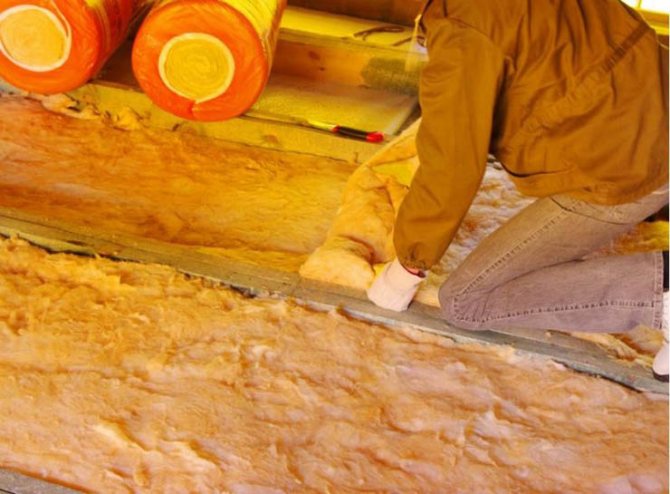 Isolation du plafond dans une maison privée