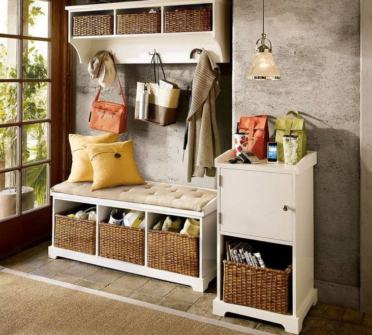 5 façons de sélectionner avec succès des meubles pour agrandir visuellement le couloir