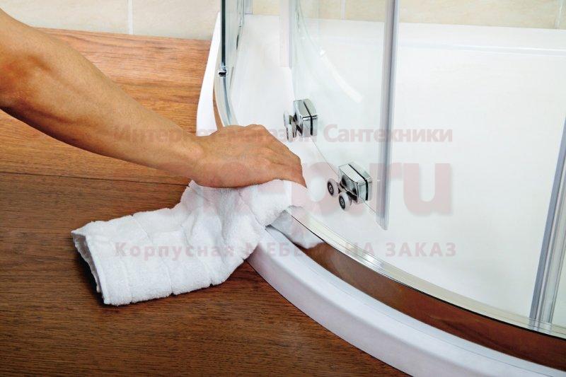 Comment bien entretenir une cabine de douche à la maison et comment la nettoyer