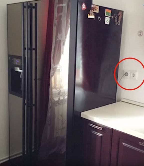 Prises encastrées dans le plan de travail : variétés, caractéristiques + conseils pour choisir et installer