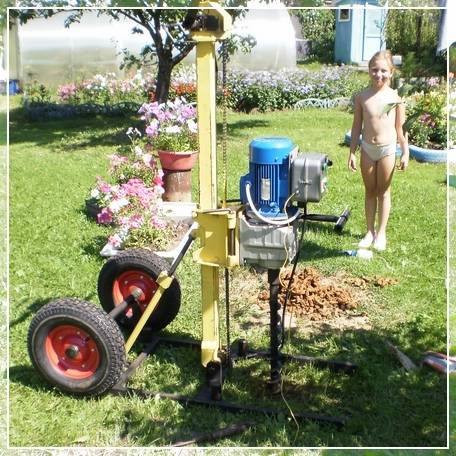 Comment forer un puits de vos propres mains: moyens de forage indépendant du budget