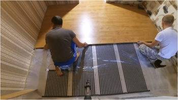 Sol chaud sous le stratifié: choisissez celui qu'il vaut mieux mettre + un exemple de travail