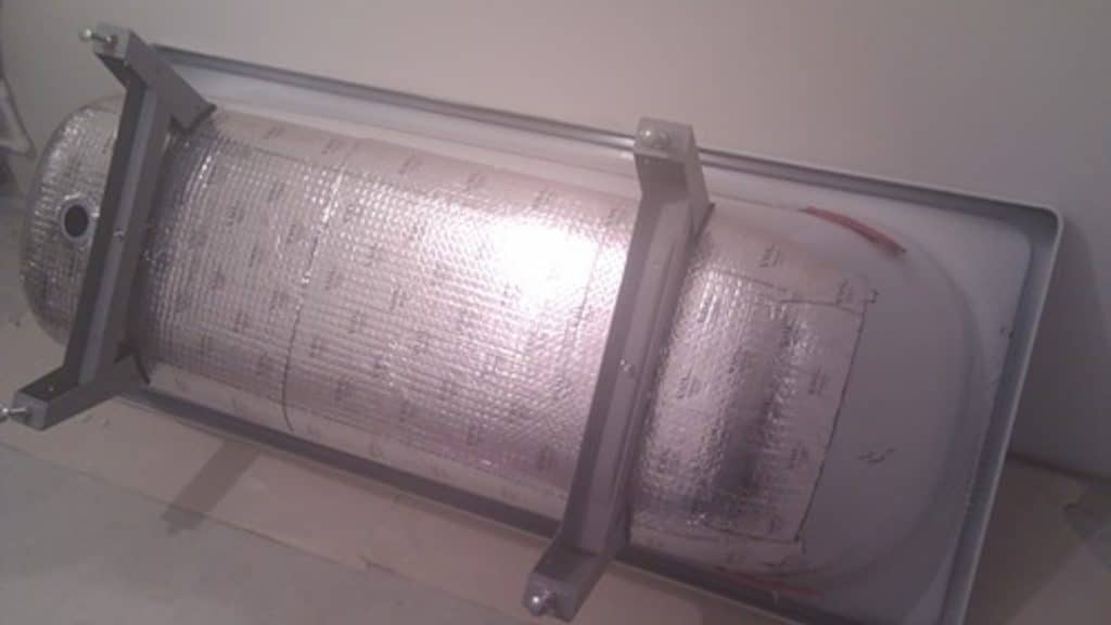 Quel bain est le meilleur acrylique ou acier: comment choisir, revue comparative (+ vidéo)