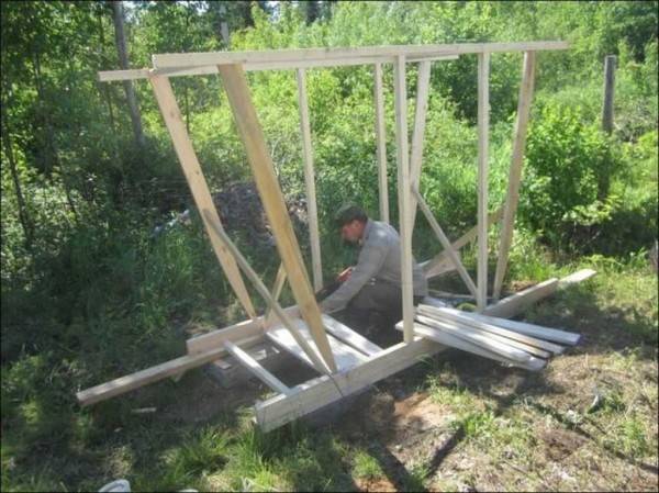 Schémas de construction de toilettes de campagne + projet de toilettes avec douche en dessins et photos