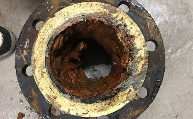 Pourquoi les conduites d'eau bourdonnent-elles et comment éliminer le bruit ?