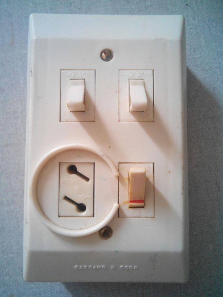 Comment choisir et connecter correctement un interrupteur à trois gangs