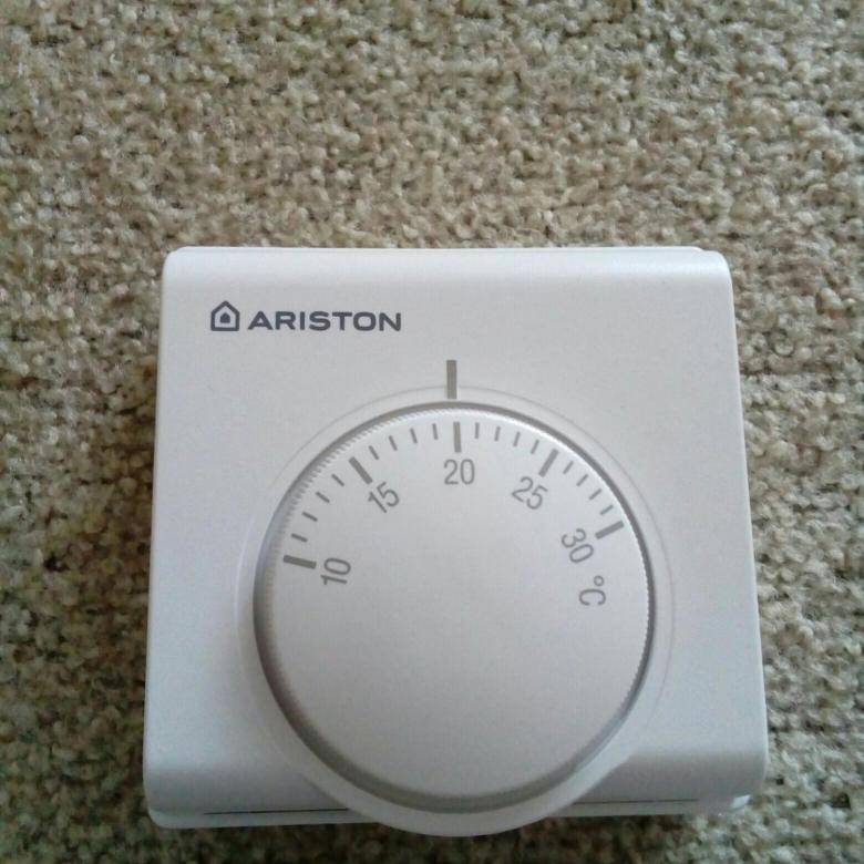 Choisir un thermostat d'ambiance pour une chaudière à gaz: types et installation + photo