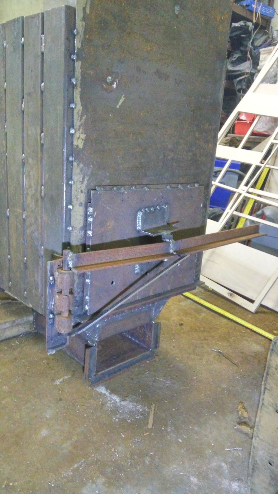 Comment augmenter l'efficacité d'un poêle à ventre de vos propres mains