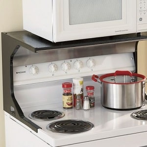 Où mettre un micro-ondes dans une petite cuisine: options d'hébergement, photos