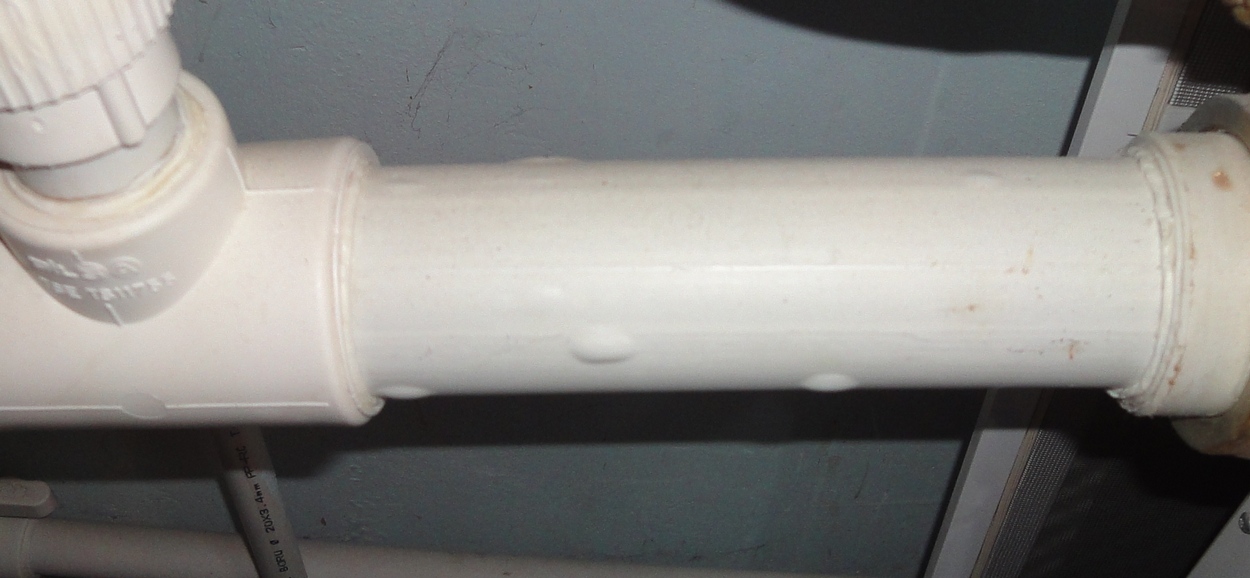 Tuyaux en plastique de grand diamètre : champ d'application - avantages et inconvénients + vidéo