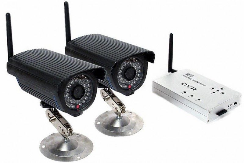 Installation de caméras CCTV: types de caméras, choix + installation et connexion de vos propres mains