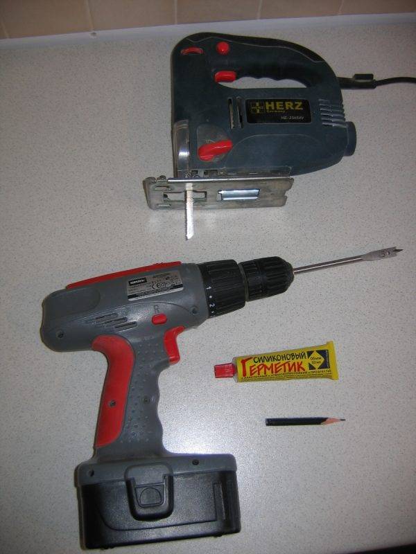 Auto-installation de l'évier dans le comptoir - analyse de la technologie des travaux d'installation